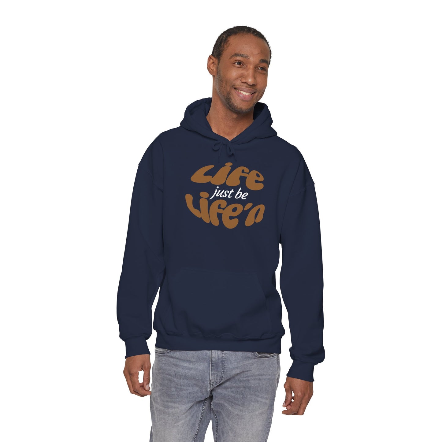 Life just  be Life'n Sweatshirt - Unisex Heavy Blend Hoodie (brown print)